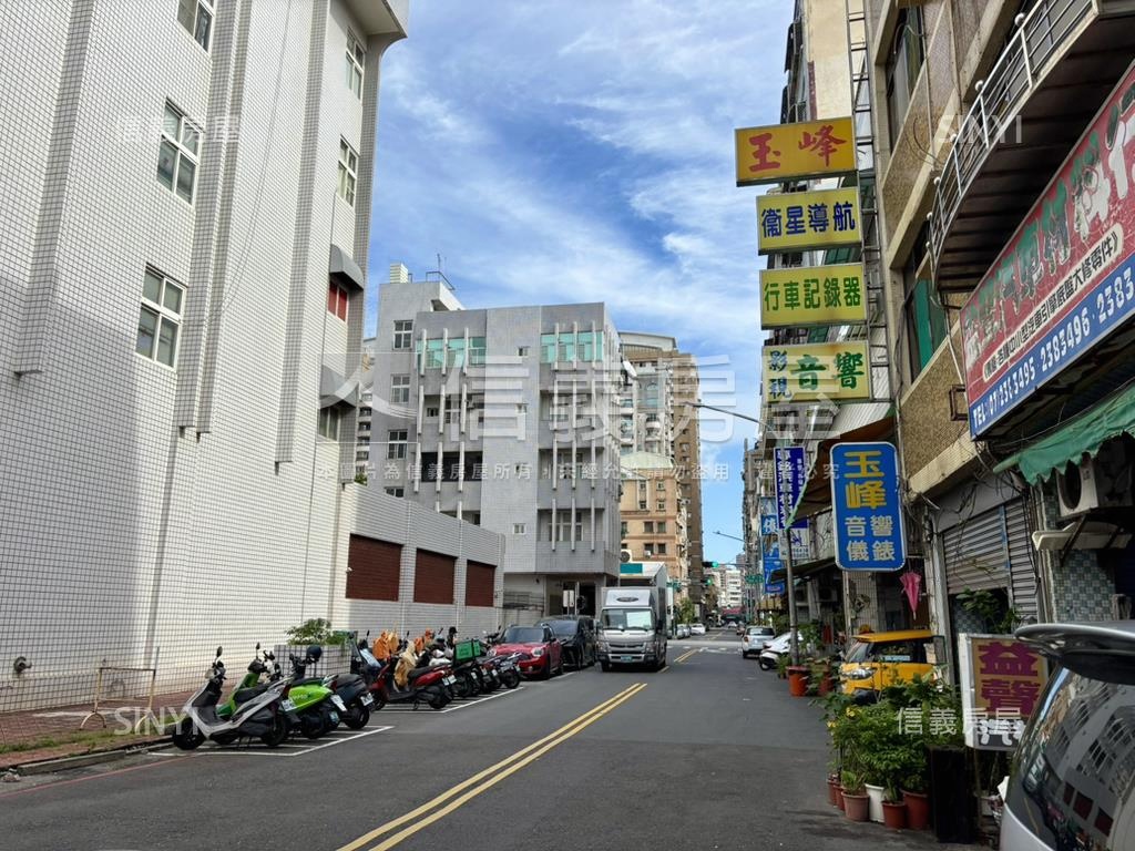 近高雄火車站正街透店房屋室內格局與周邊環境