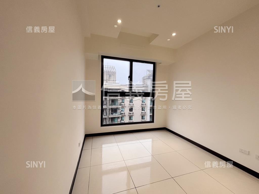 鴻灃青溫馨明亮美宅房屋室內格局與周邊環境