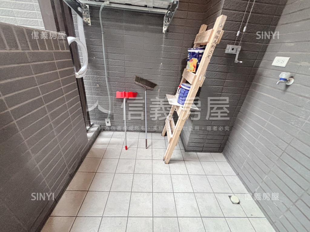 鴻灃青溫馨明亮美宅房屋室內格局與周邊環境