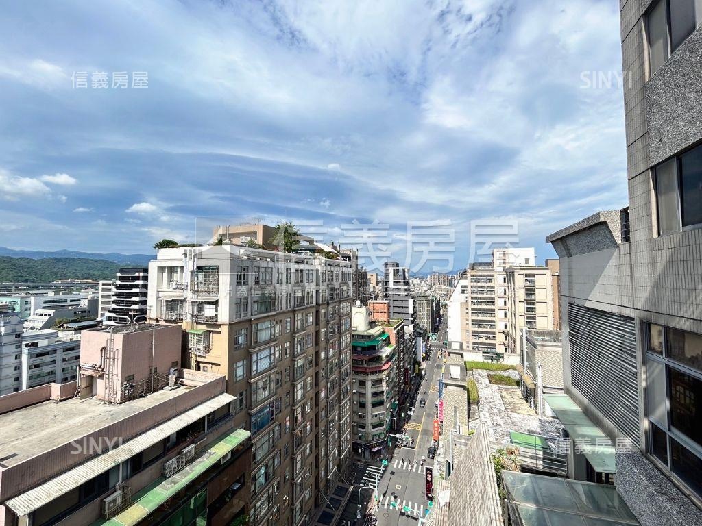 基泰之星頂樓大露臺房屋室內格局與周邊環境