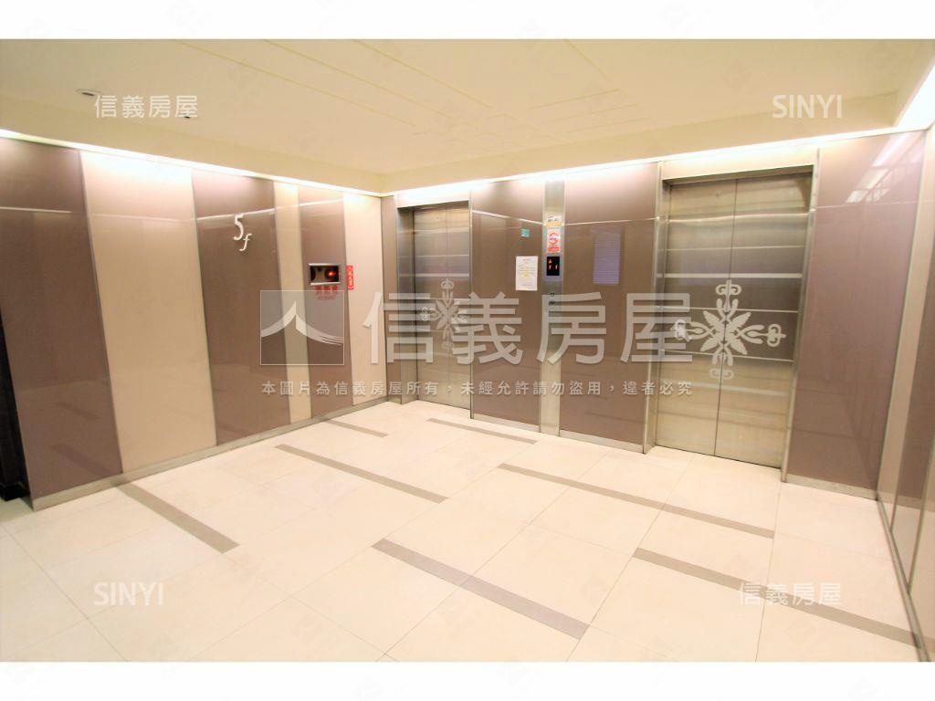 基泰之星頂樓大露臺房屋室內格局與周邊環境