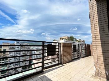 基泰之星頂樓大露臺