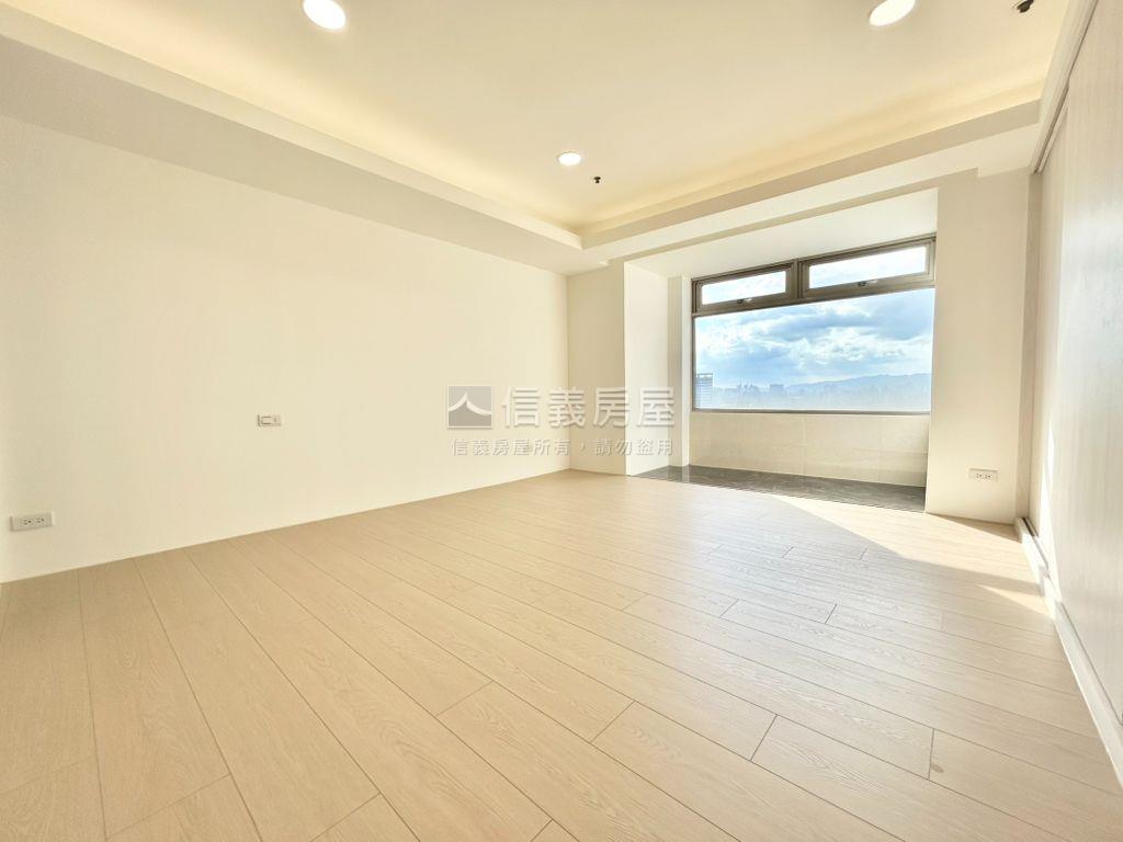 近萬大捷運景觀三房房屋室內格局與周邊環境