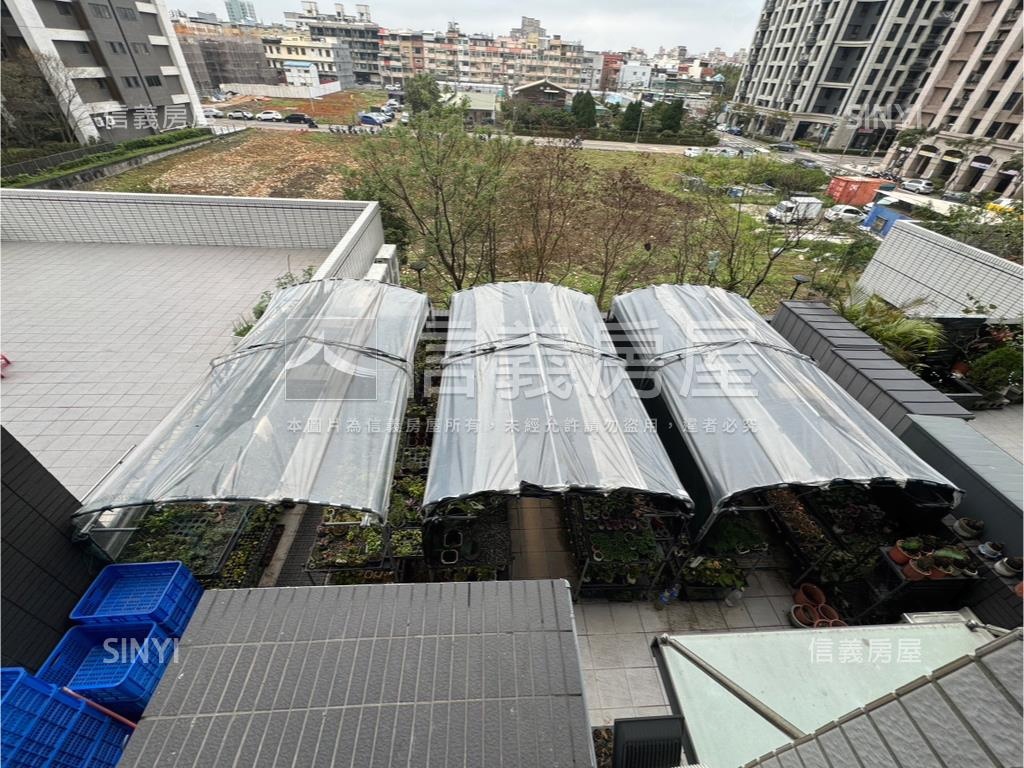 鳳鳴景程禾雅兩房車位房屋室內格局與周邊環境