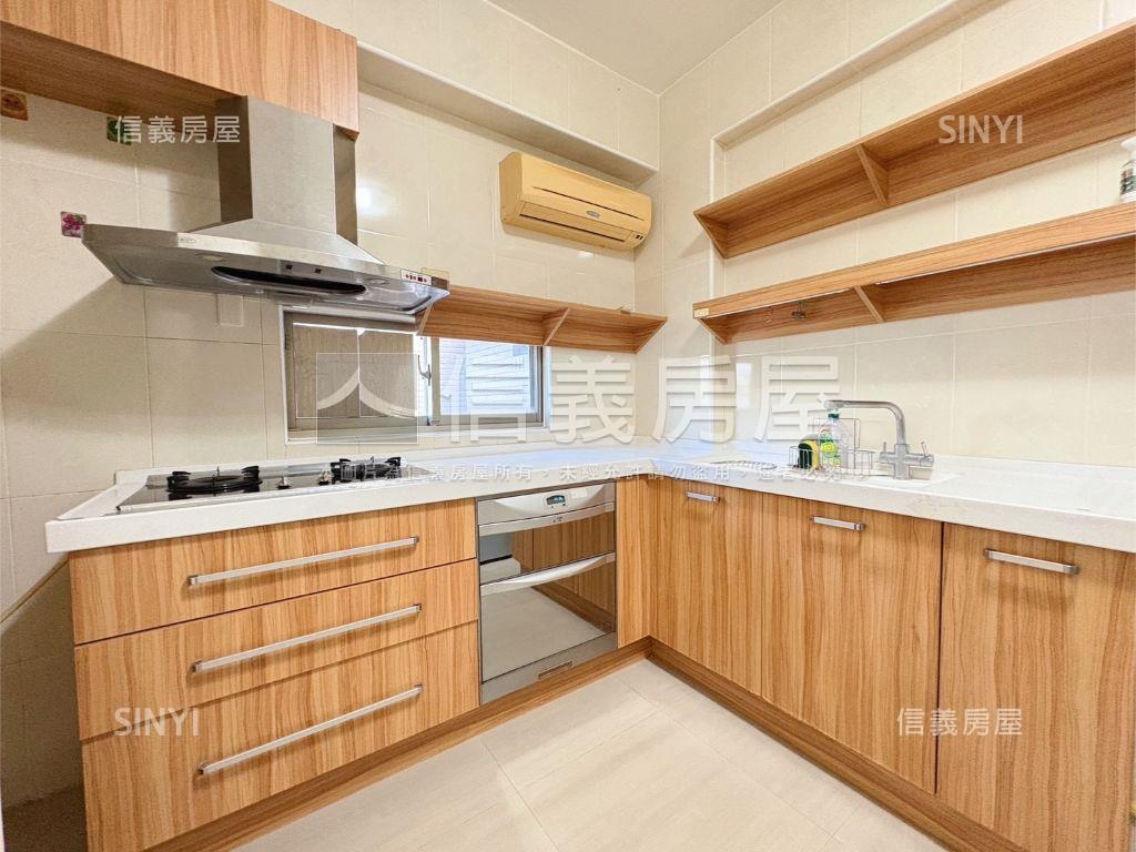 虎尾寮｜朝南臨路庭院別墅房屋室內格局與周邊環境