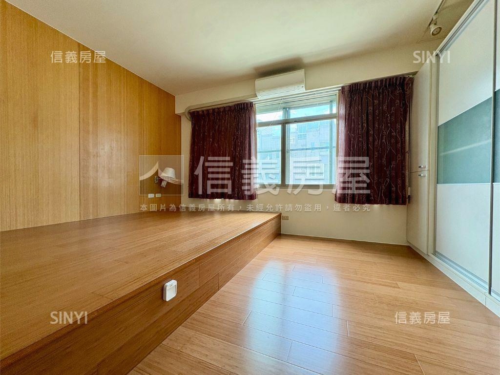 虎尾寮｜朝南臨路庭院別墅房屋室內格局與周邊環境