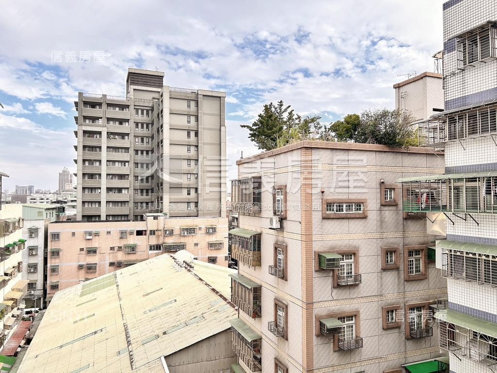 校園京華明亮電梯三房房屋室內格局與周邊環境