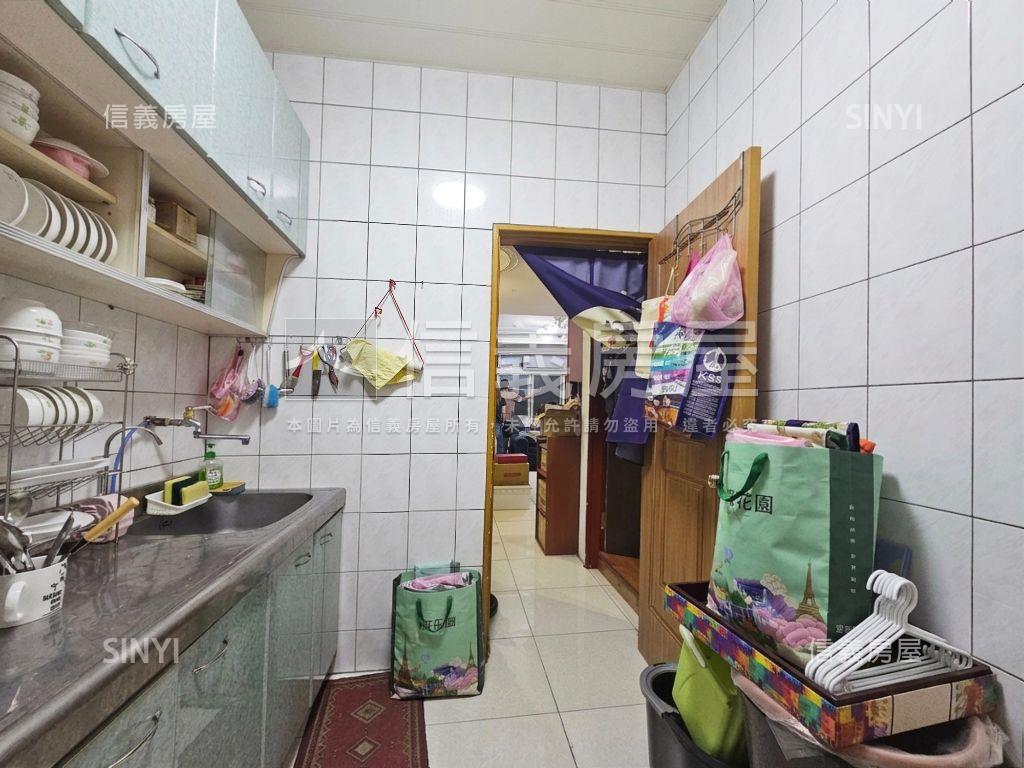 亞東捷運旁三房美寓房屋室內格局與周邊環境