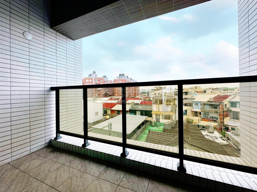 立新國小視野兩房雙衛浴房屋室內格局與周邊環境