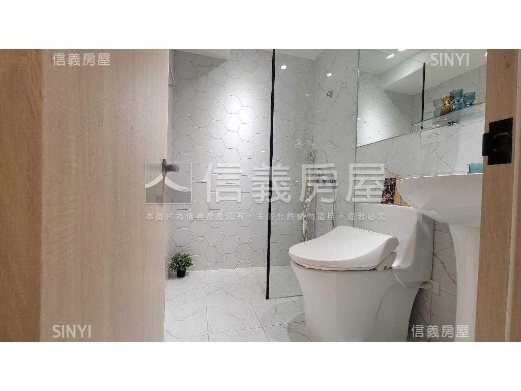 未來捷運裝潢二房美屋ＩＩ房屋室內格局與周邊環境