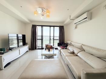 近國小國中高樓美四房平車