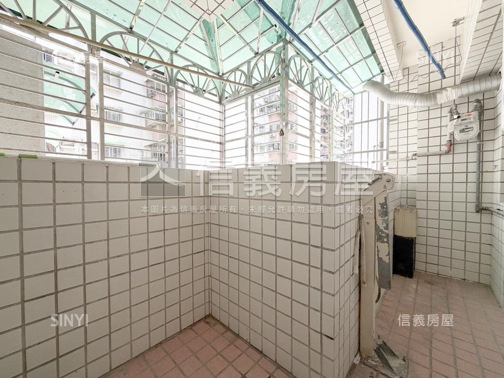 星雲重劃警智大戶稀有釋出房屋室內格局與周邊環境