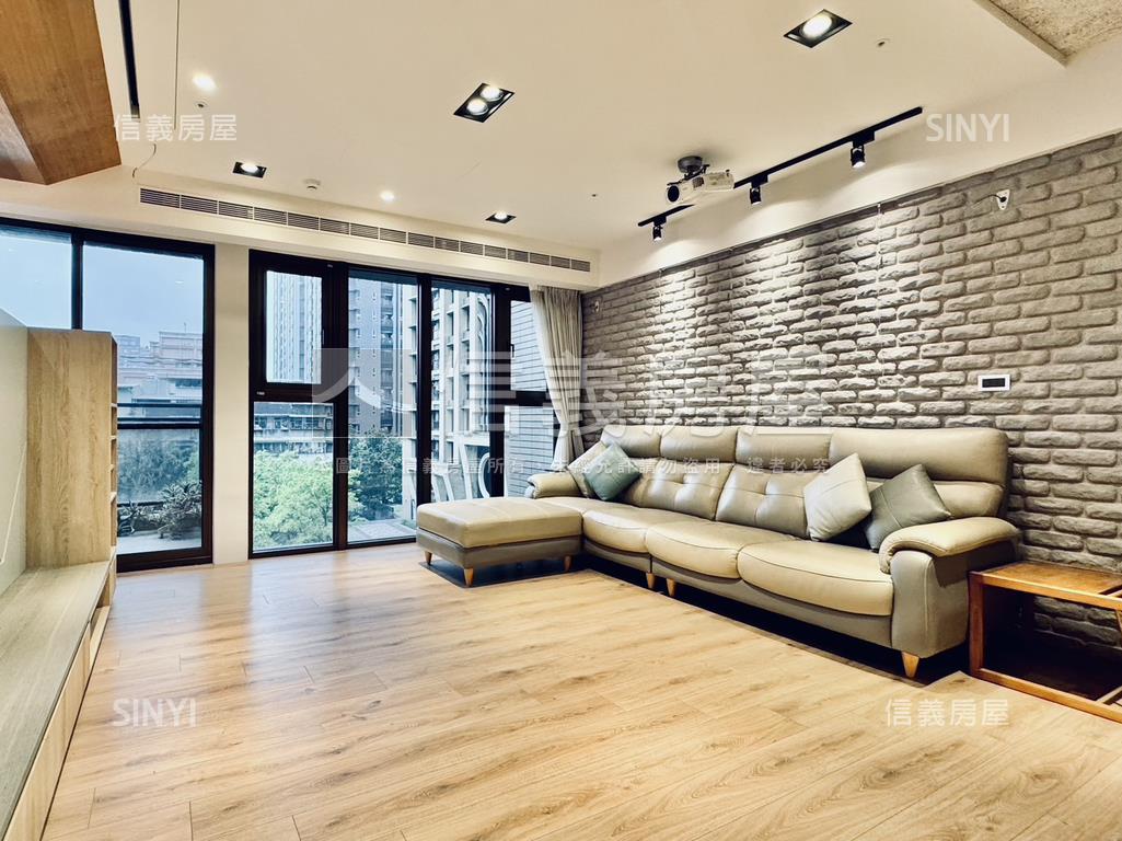 合康雲極Ｃ棟三房裝潢豪邸房屋室內格局與周邊環境