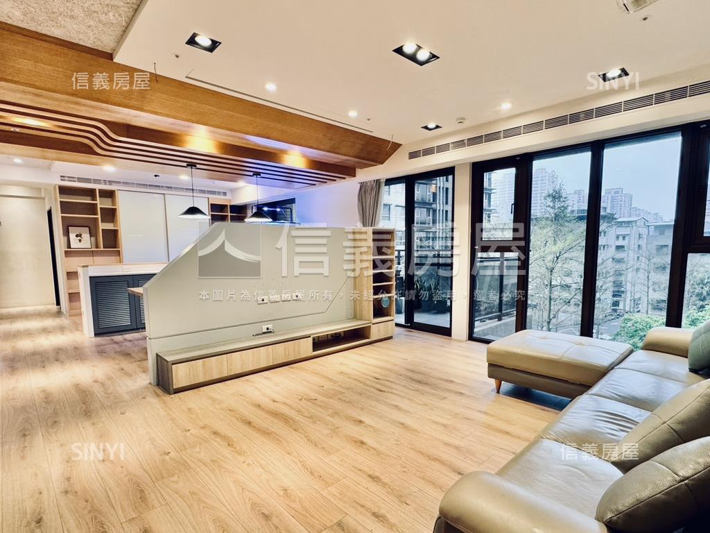 合康雲極Ｃ棟三房裝潢豪邸房屋室內格局與周邊環境