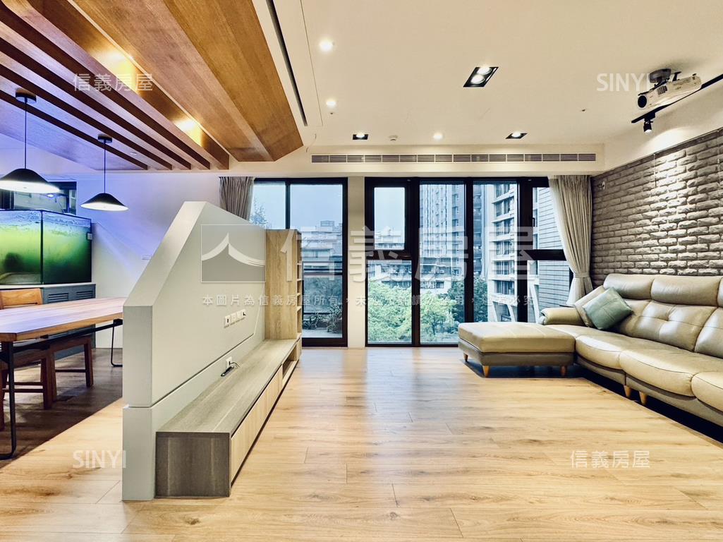 合康雲極Ｃ棟三房裝潢豪邸房屋室內格局與周邊環境