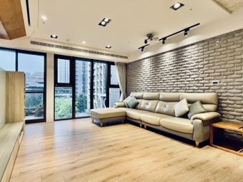 合康雲極Ｃ棟三房裝潢豪邸