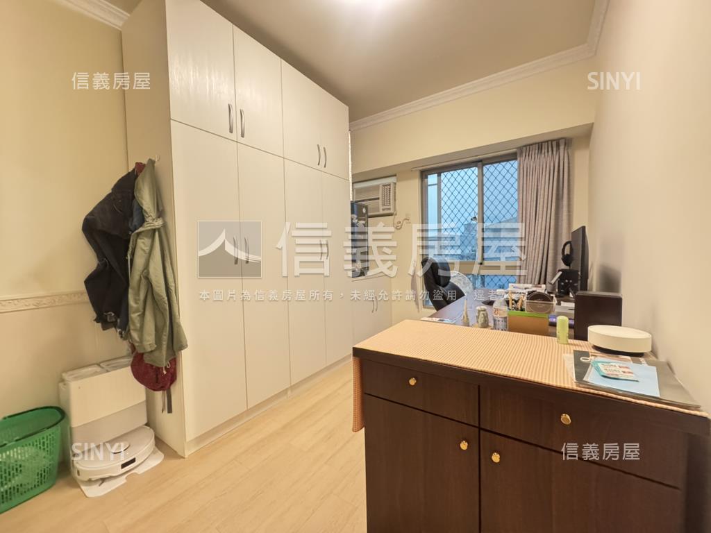 愛河戀陽台進出溫馨三房房屋室內格局與周邊環境