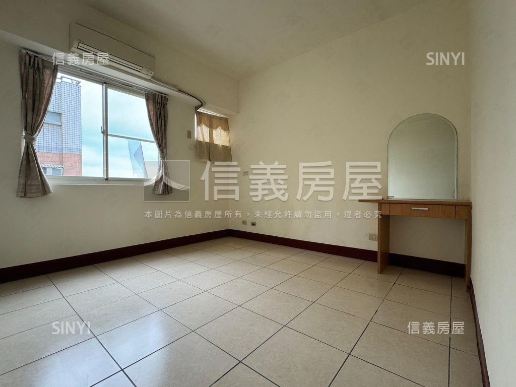 春福生活大賞四房平面車位房屋室內格局與周邊環境
