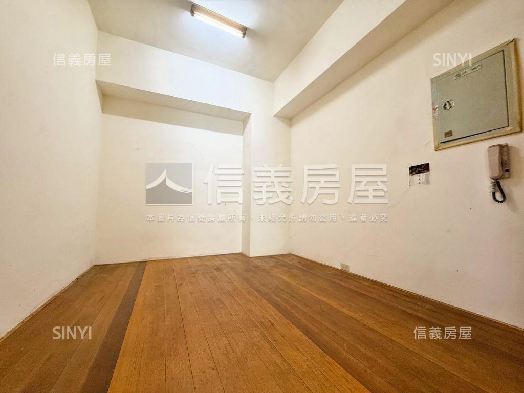 莎士比亞誠意出售價可談房屋室內格局與周邊環境
