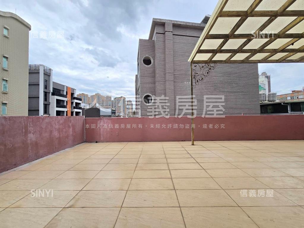 近南平市場面寬美透天店面房屋室內格局與周邊環境