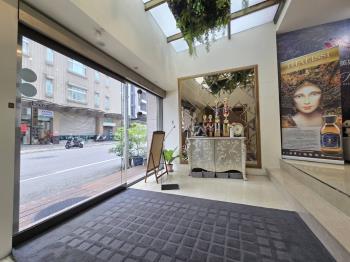 近南平市場面寬美透天店面