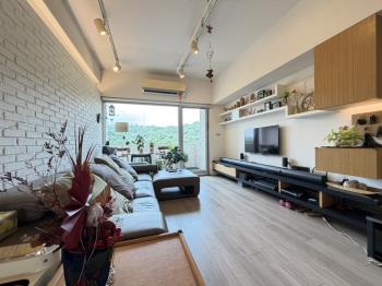 近捷運高樓遠山綠景雅築