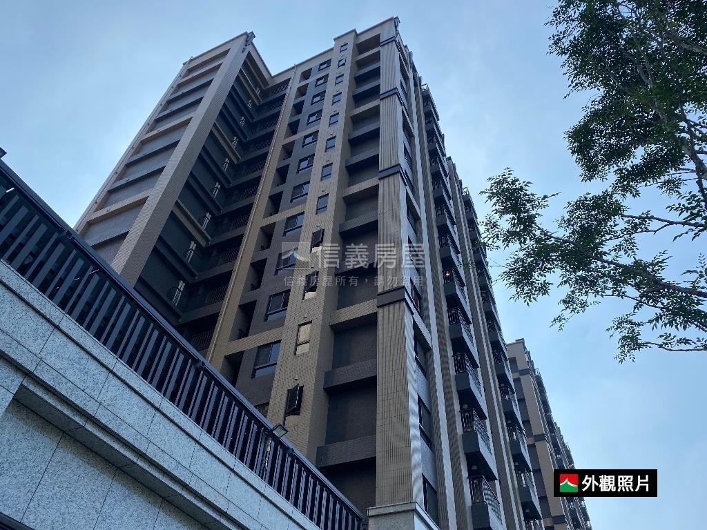 近台南高鐵｜兩房平車房屋室內格局與周邊環境