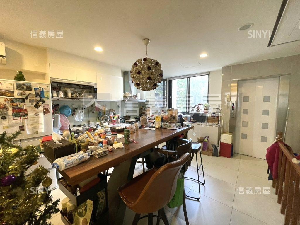 有電梯！芎林綠獅百坪透天房屋室內格局與周邊環境