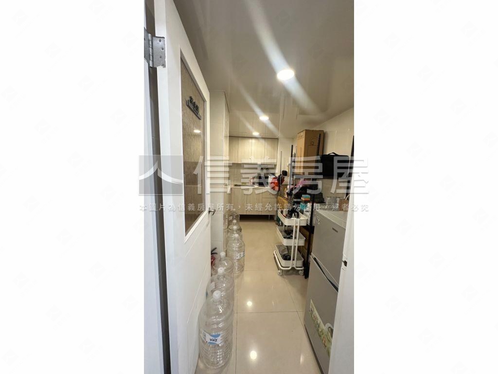 【忠孝延吉】亮麗美一樓房屋室內格局與周邊環境
