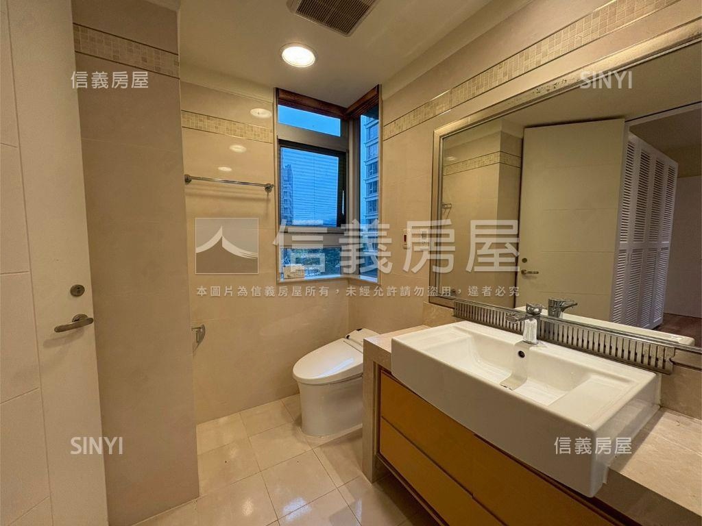 日升月恆。恆久綠意房屋室內格局與周邊環境