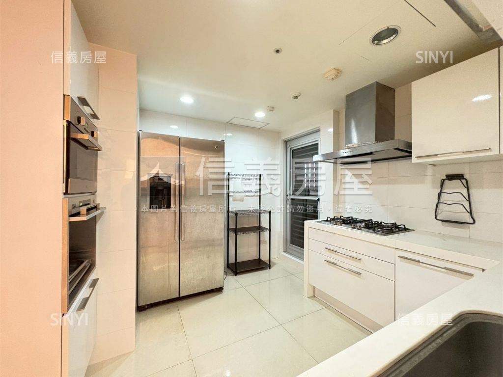 日升月恆。恆久綠意房屋室內格局與周邊環境