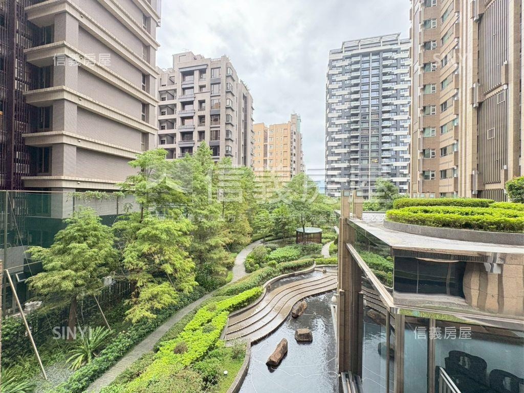 日升月恆。恆久綠意房屋室內格局與周邊環境