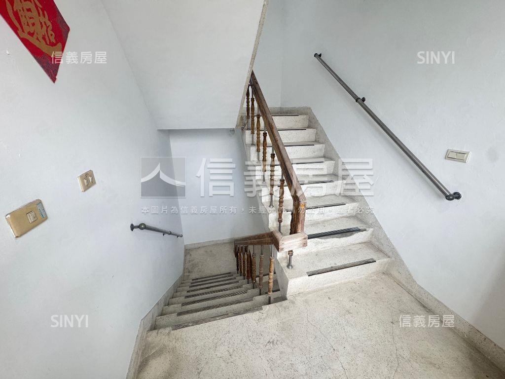 正星雲街上一層一戶四樓房屋室內格局與周邊環境