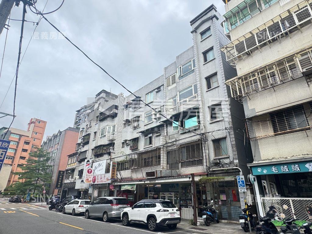 正星雲街上一層一戶四樓房屋室內格局與周邊環境
