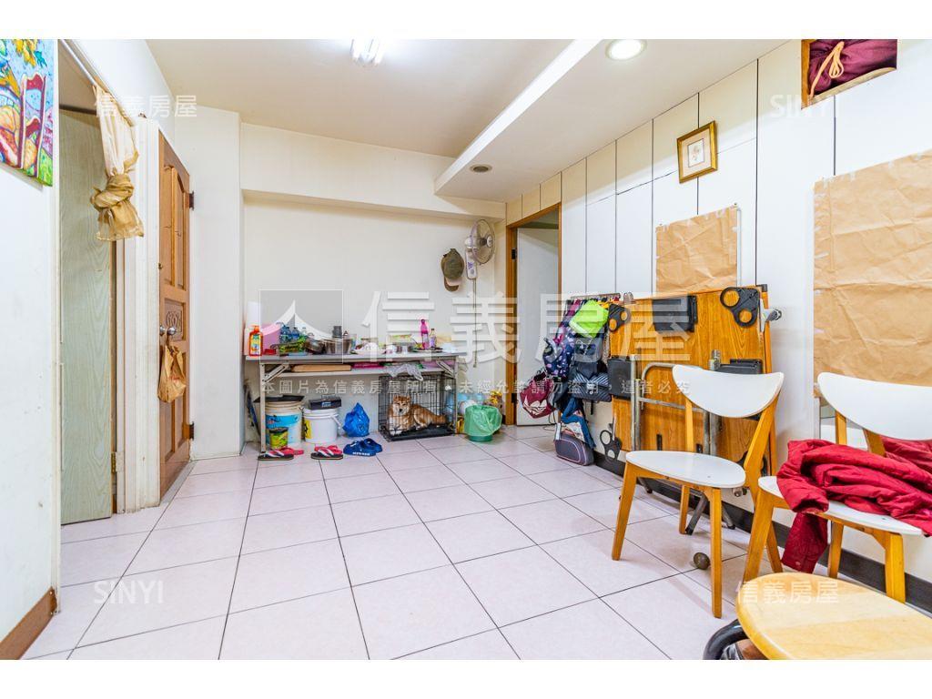 市場一級戰區黃金店面房屋室內格局與周邊環境