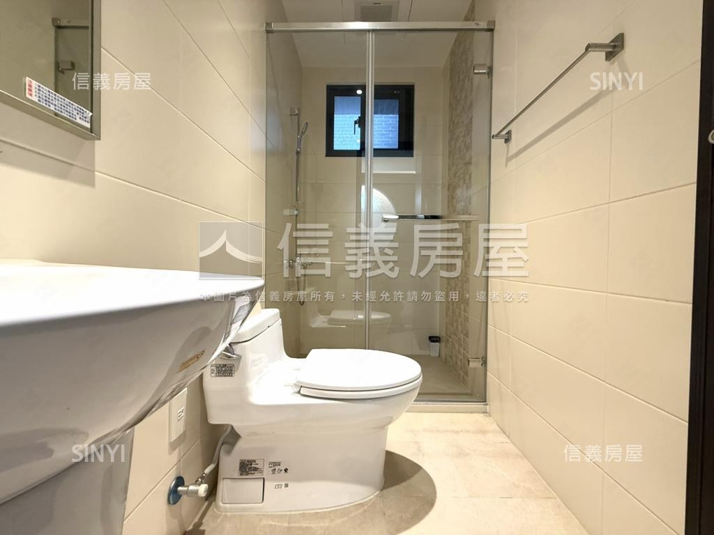 儷晶央禾裝潢３房平車房屋室內格局與周邊環境