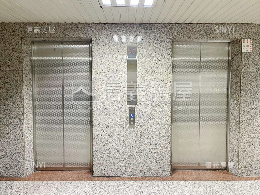 福星邊間氣派辦公室房屋室內格局與周邊環境