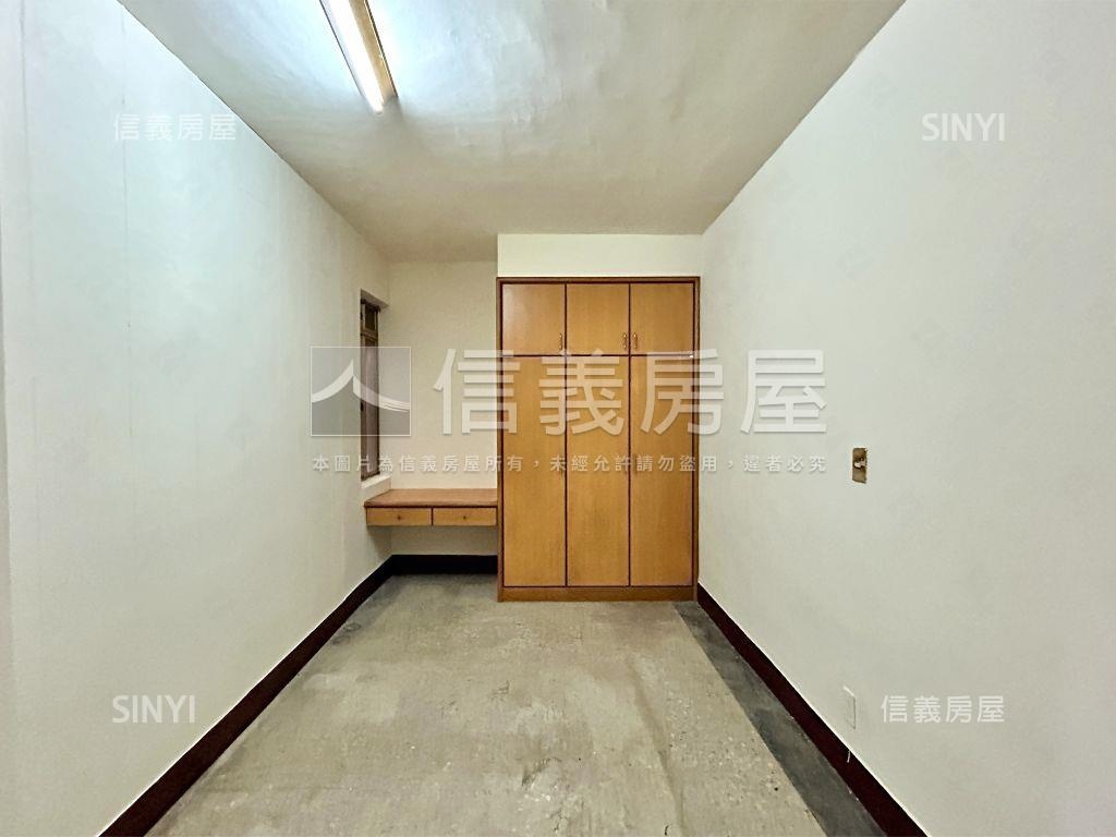 ✿低總價方正採光三房✿房屋室內格局與周邊環境