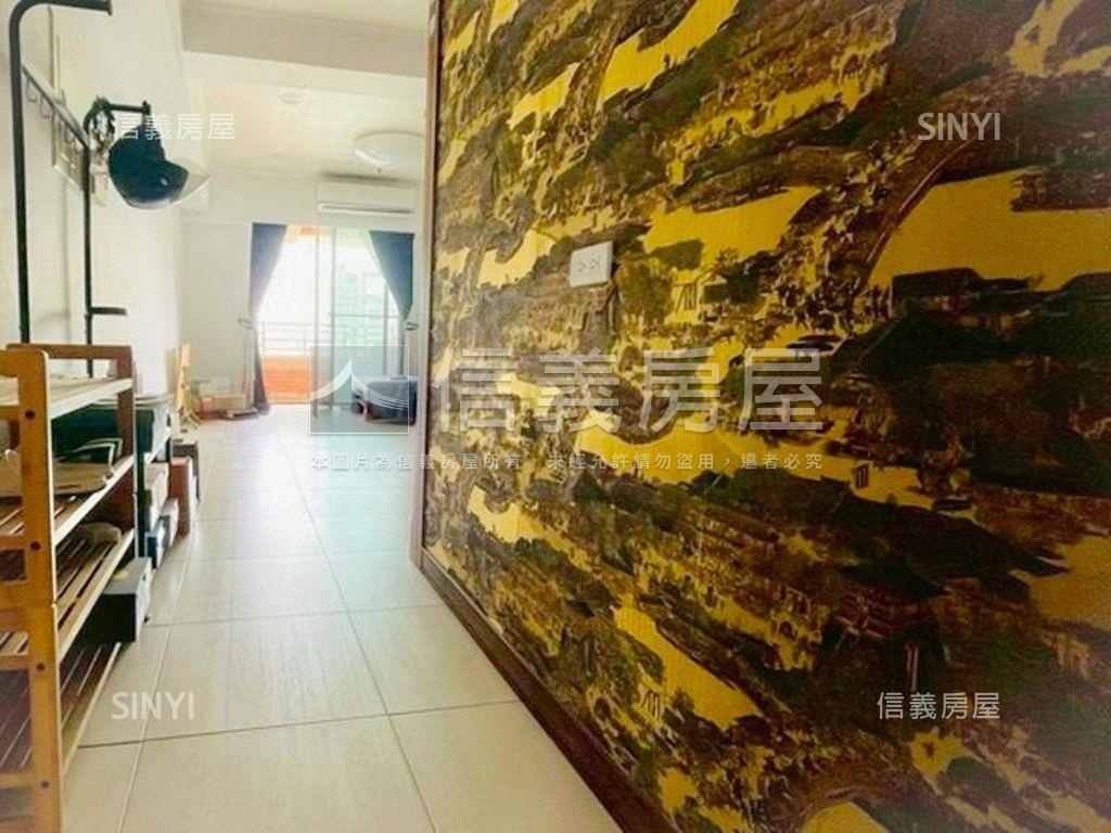 京城科博層峰美妝戶房屋室內格局與周邊環境