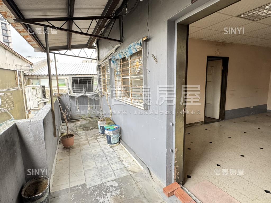 鄰近內湖捷運站低總價公寓房屋室內格局與周邊環境