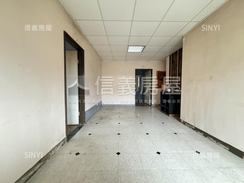 鄰近內湖捷運站低總價公寓房屋室內格局與周邊環境