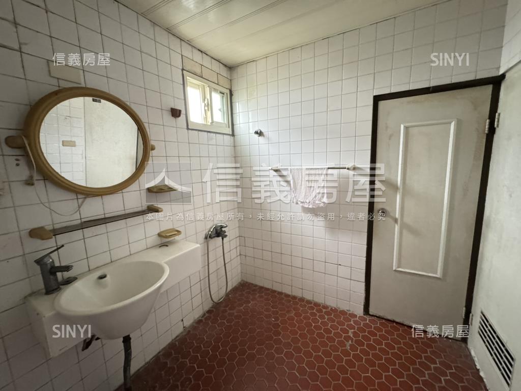 鄰近內湖捷運站低總價公寓房屋室內格局與周邊環境