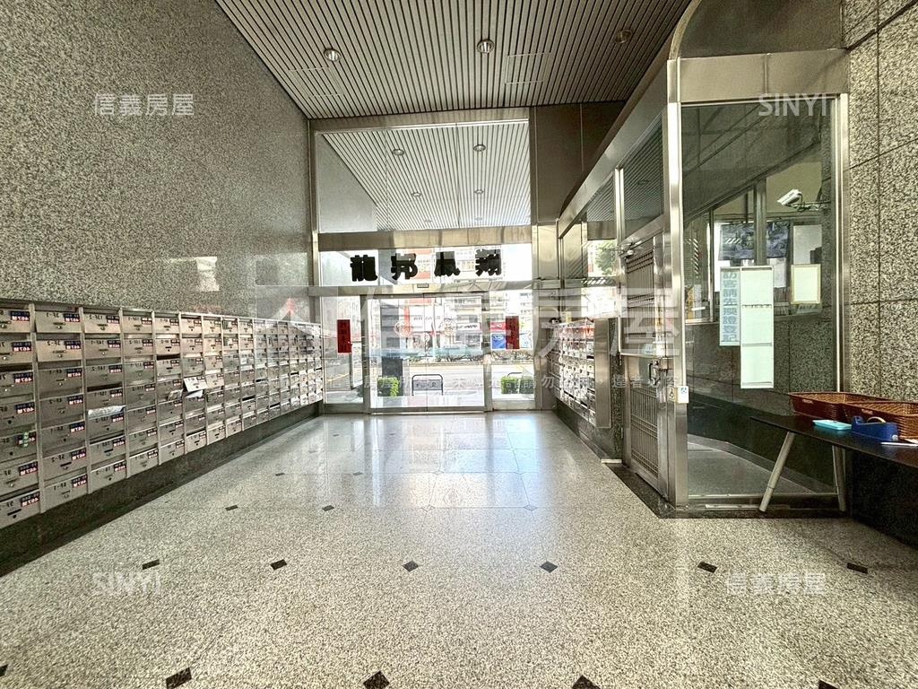 龍邦鳳翔高樓兩房房屋室內格局與周邊環境