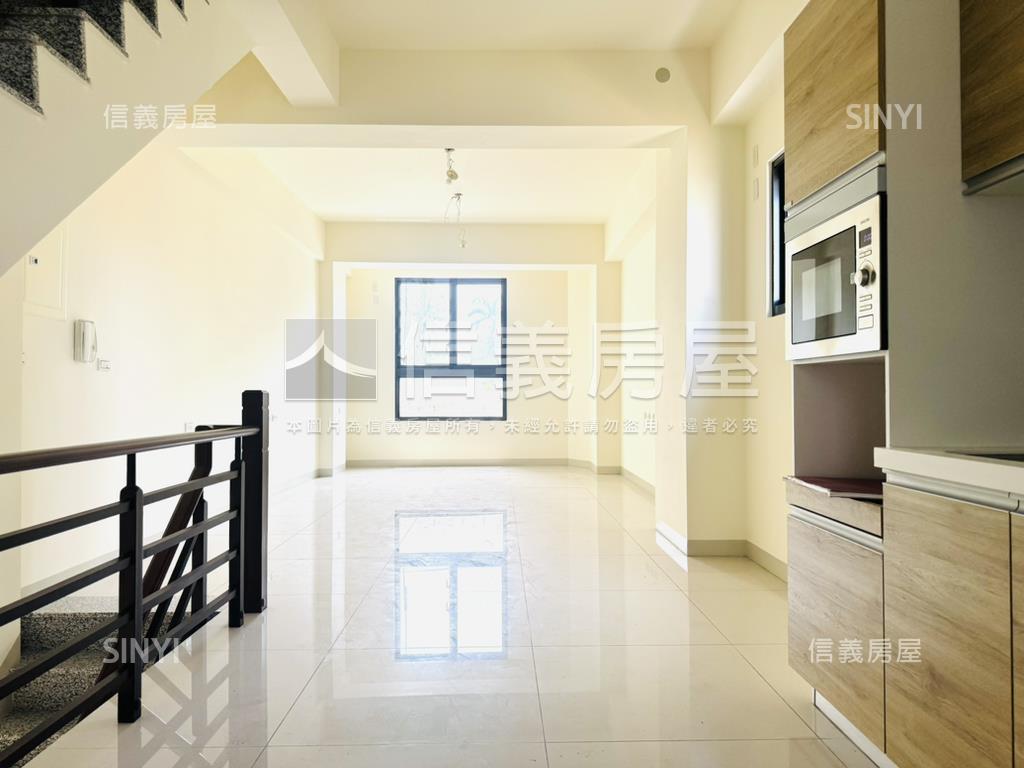 有夠新正路面店面透天房屋室內格局與周邊環境