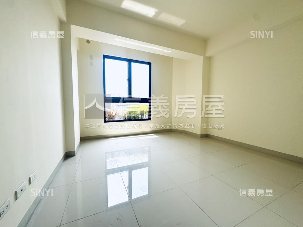 有夠新正路面店面透天房屋室內格局與周邊環境