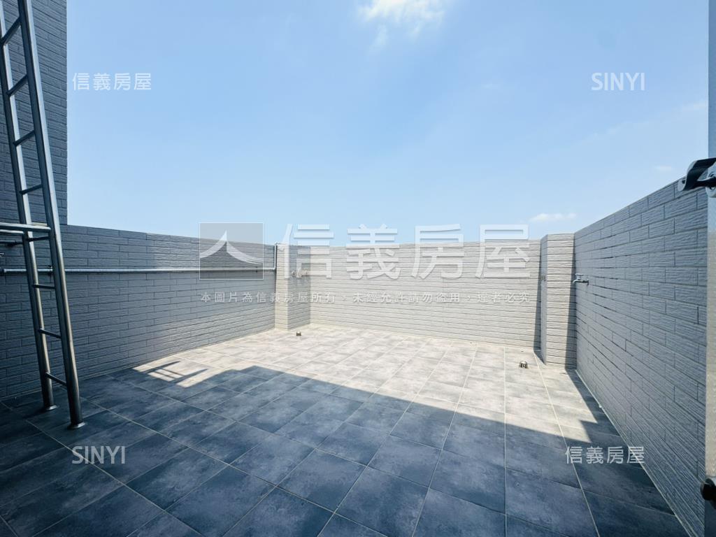 有夠新正路面店面透天房屋室內格局與周邊環境