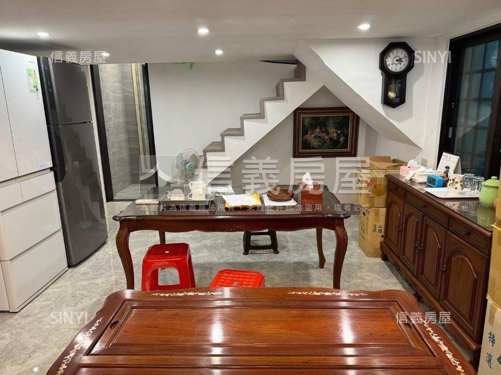 酷近中國醫優質店套房屋室內格局與周邊環境