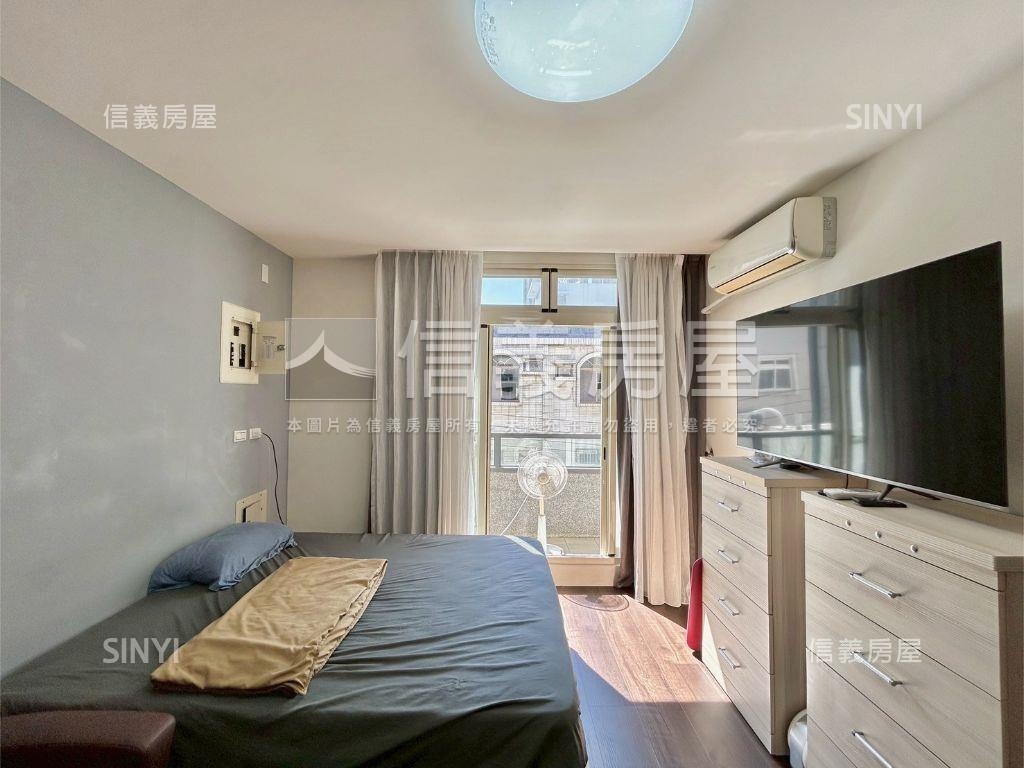 明星學校大面寬整新美透天房屋室內格局與周邊環境