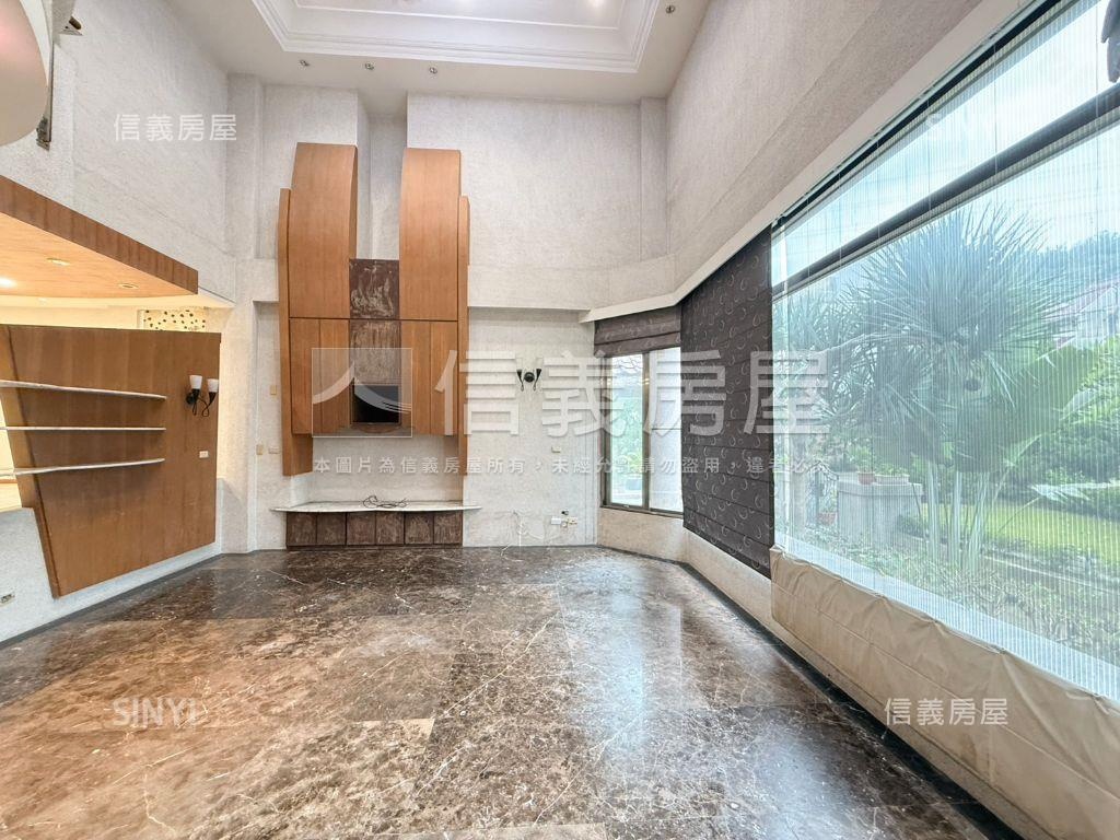 專任北屯獨棟大地坪別墅房屋室內格局與周邊環境