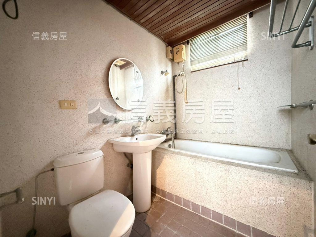 專任北屯獨棟大地坪別墅房屋室內格局與周邊環境